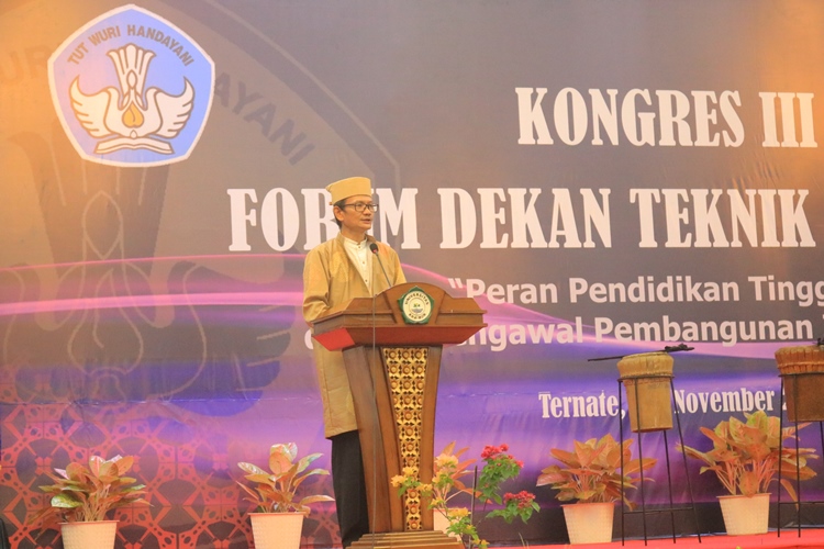Unkhair Gelar Kongres Ke III Forum Dekan Teknik Indonesia