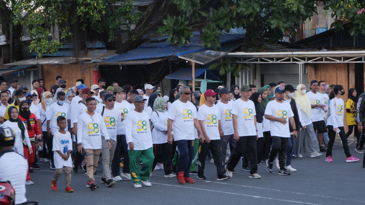Jalan Sehat Awali Kegiatan Dies Natalis Unkhair Ke 58