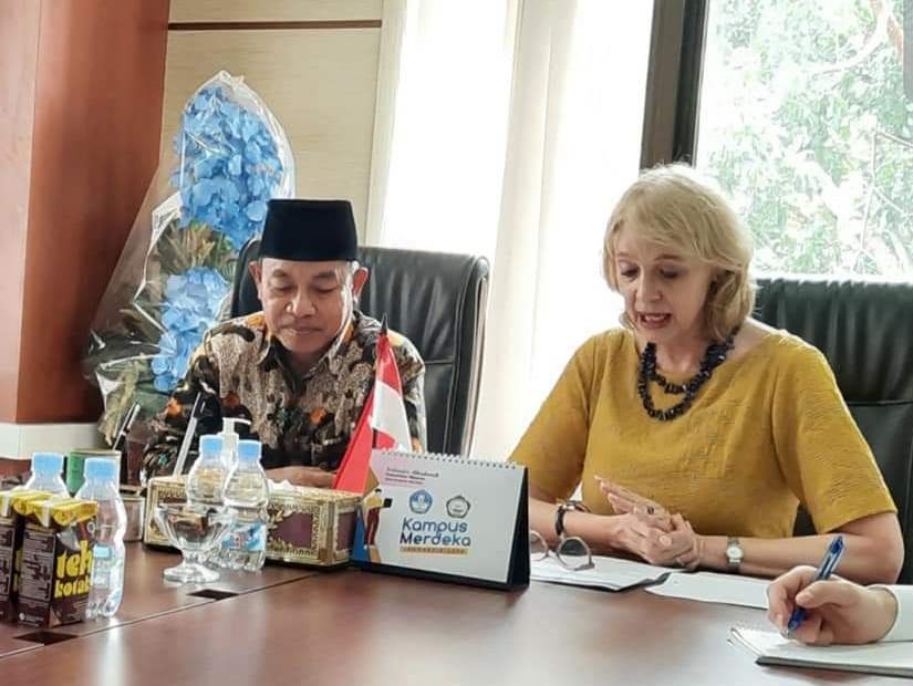 Rektor Terima Kunjungan Konjen Australia