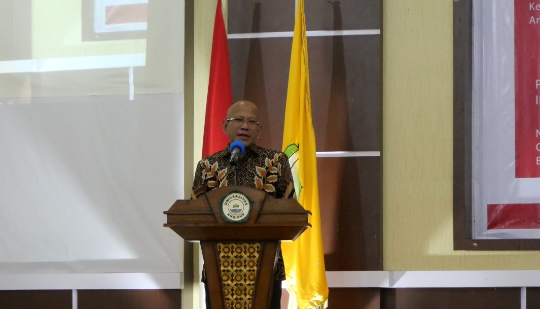 Kuliah Umum dan Bedah Buku Aldera di Universitas Khairun