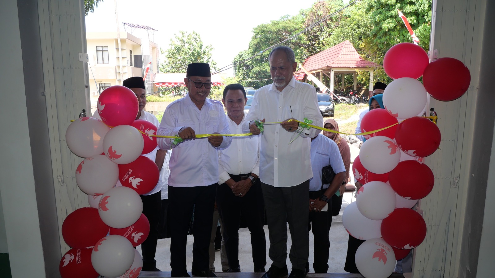 PT. Wanatiara Persada Hibah Rumah Produksi, dan Mesin Pengolahan Botol Air Mineral Ke Unkhair