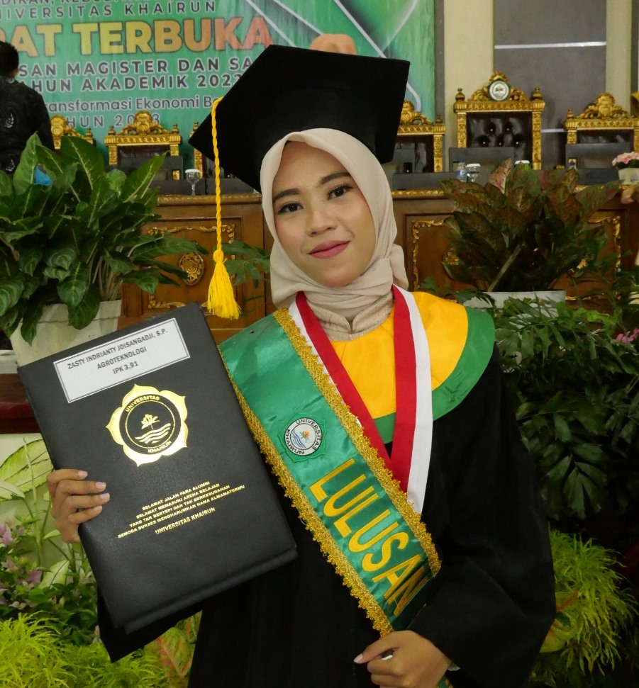 Zasti Indrianty Joisangadji, Wisudawati Terbaik Ke 3 Pada Wisuda Periode II Tahun 2023