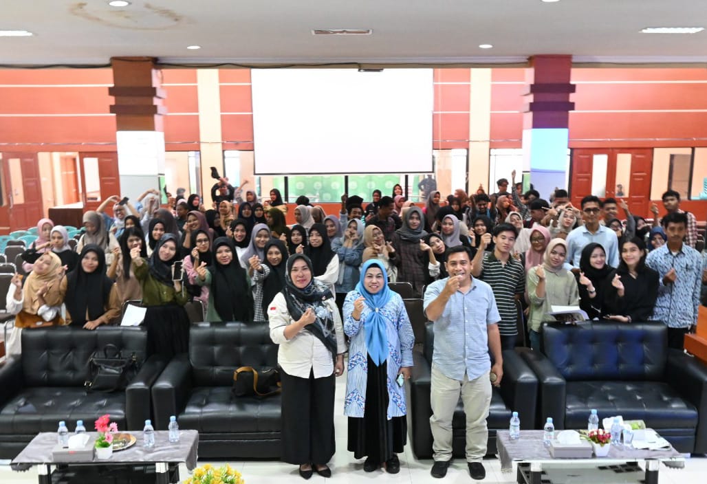 Humas Gelar Sosialisasi Bursa Kerja kepada Mahasiswa dan Alumni Unkhair