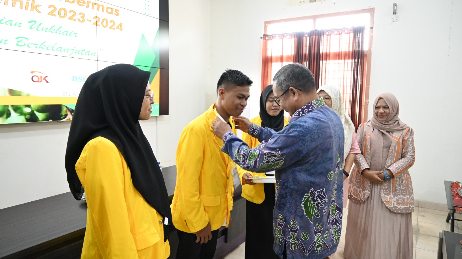 Pembekalan Kubermas, Harapan Rektor Adanya Kontribusi di Pulau Makian