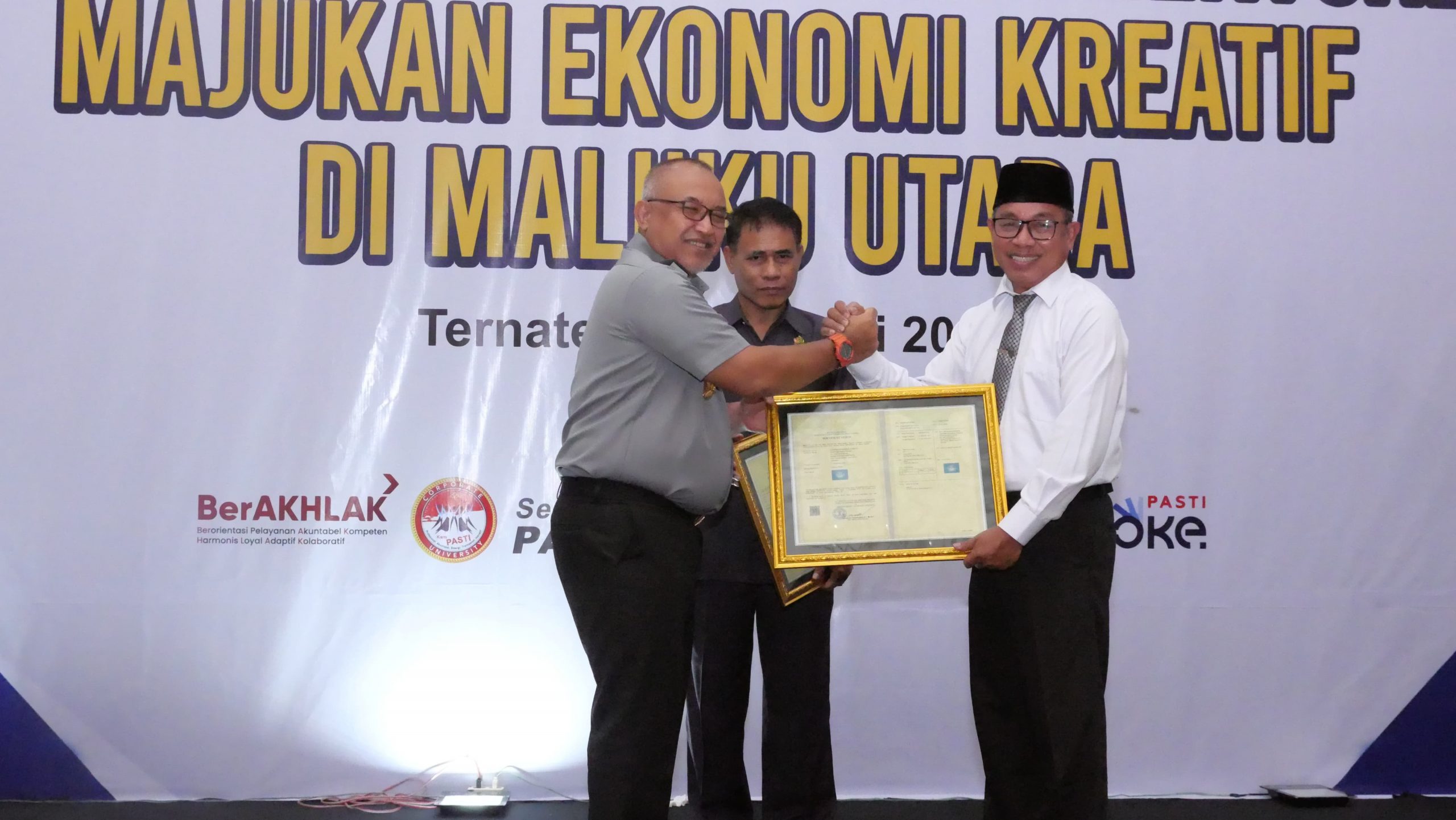 Unkhair, Resmi Terima Sertifikat Merek “Khairunqu” Dari Kemenkumham