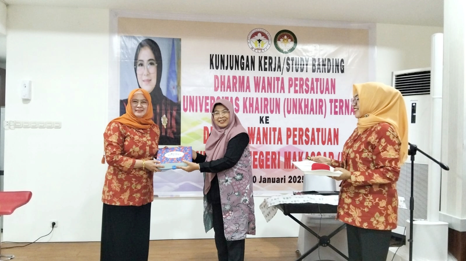 Tingkatkan Kapasitas Pengurus, DWP Unkhair Kirim 10 Pengurus Ke Universitas Negeri Makassar