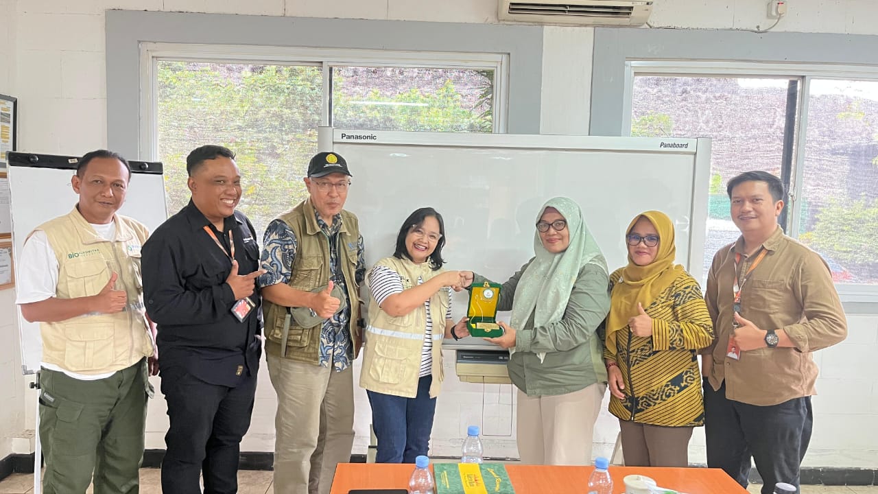 Tim Kolaborasi Riset Unkhair, Hadiri Undangan Pabrik Bio Konversi Indonesia, di Bekasi