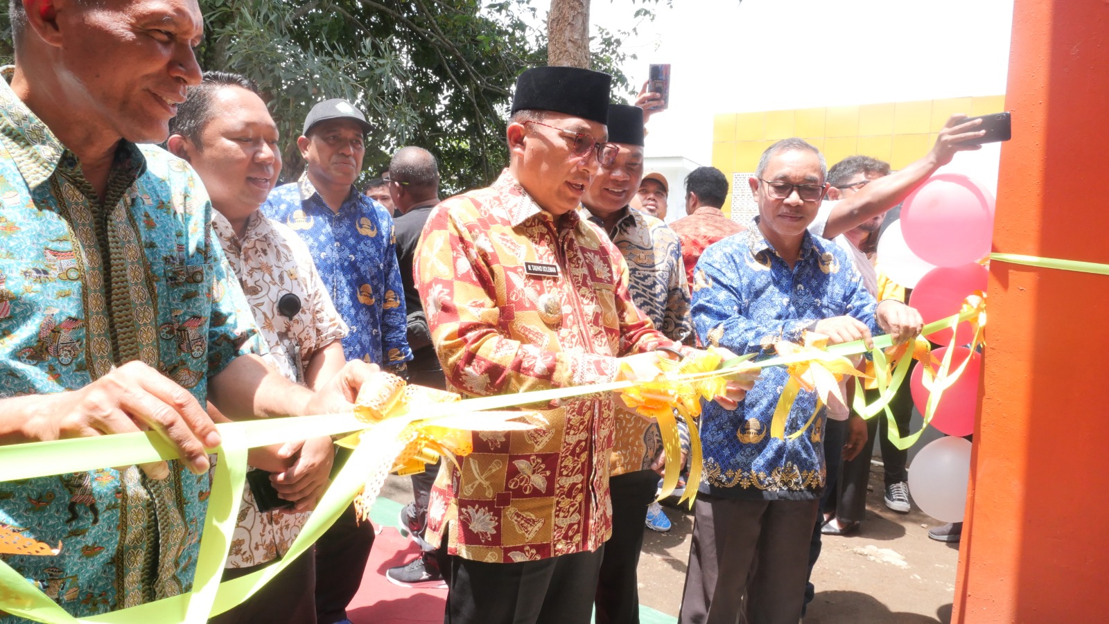 Wali Kota Ternate Resmikan Gedung Perpusatakaan Taranoate Fakultas Hukum Unkhair