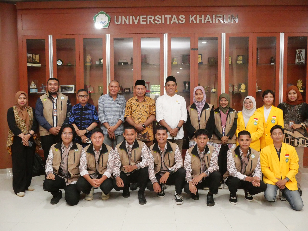 Rektor Unkhair Lepas Kontingen MTQ Mahasiswa Nasional dan Tim KDMI