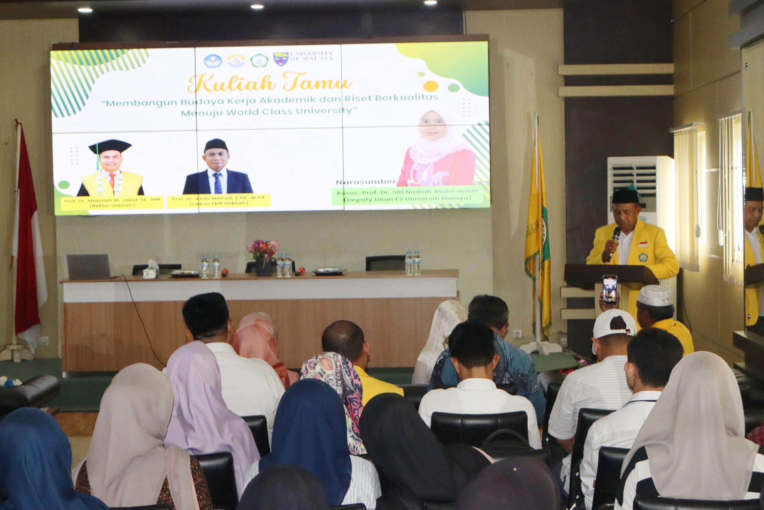 Menuju World Class University, FKIP Unkhair Perkuat Budaya Riset Lewat Kuliah Tamu Internasional