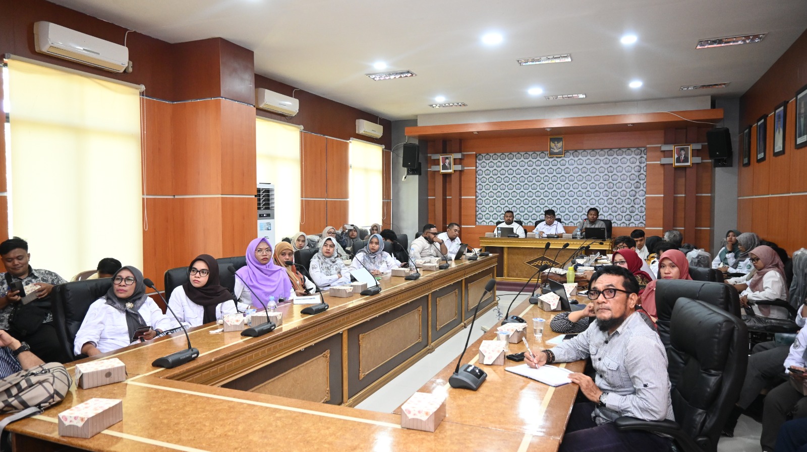 Menuju PIMNAS 2026, Wakil Rektor I Unkhair Buka Bimtek PKM Dosen Pendamping