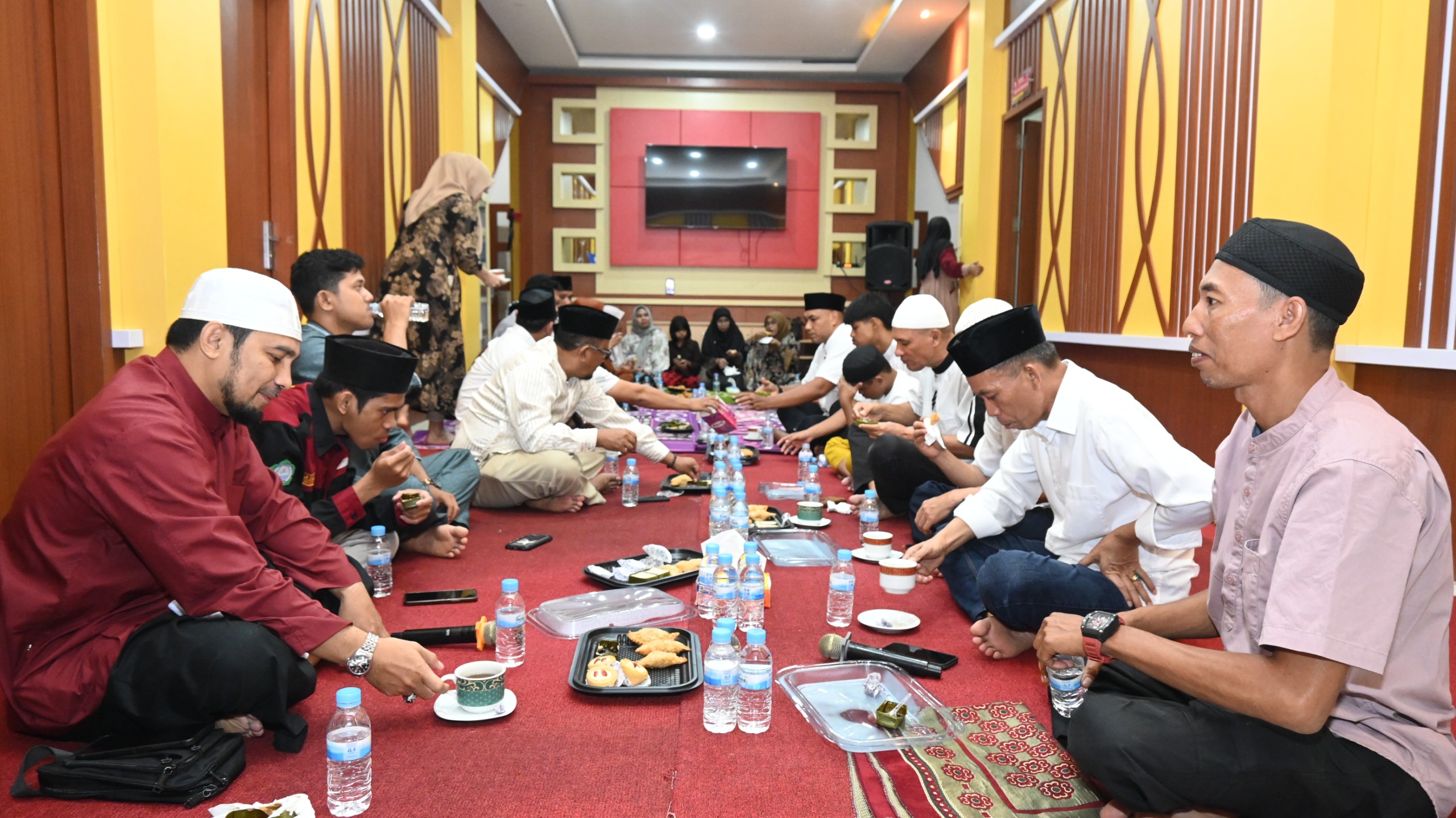 Bukber Civitas Akademika FH Unkhair, Dekan Tekankan Disiplin dan Integritas