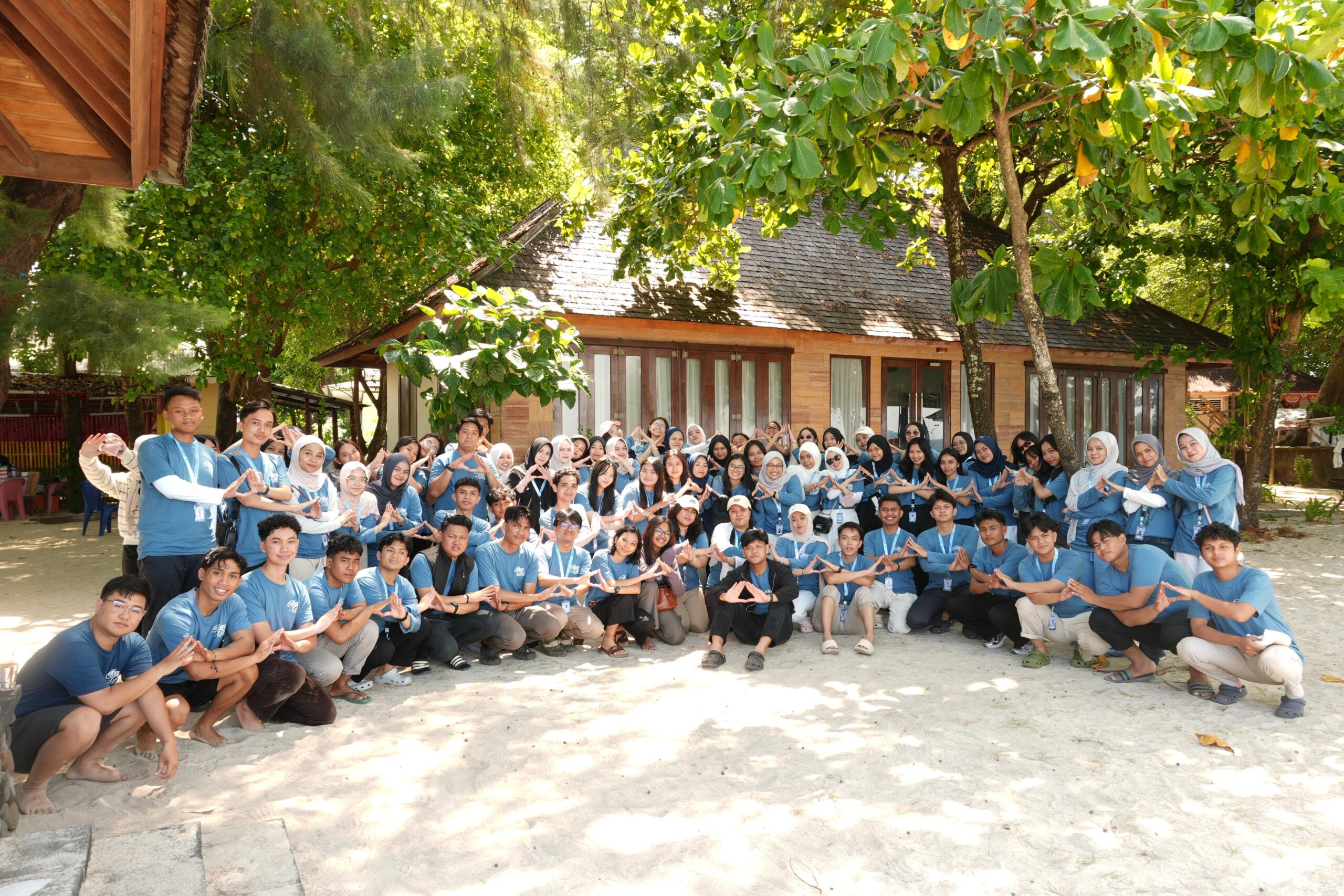 Mahasiswa FKIK Unkhair Edukasi Kesehatan Masyarakat Pesisir di AMSA District 6 Project 2026