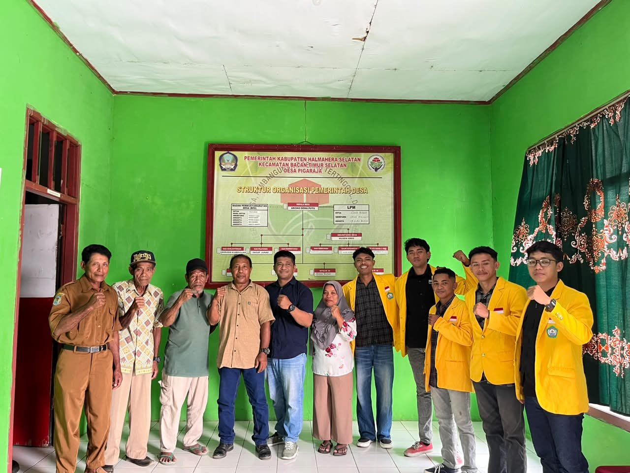 Lima Mahasiswa Antropologi Sosial Unkhair Magang di Desa Pigaraja, Fokus Benahi Data Desa